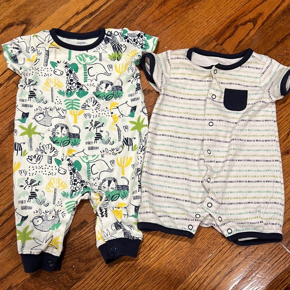 Set of 2 Gymboree onsies 0-3 months